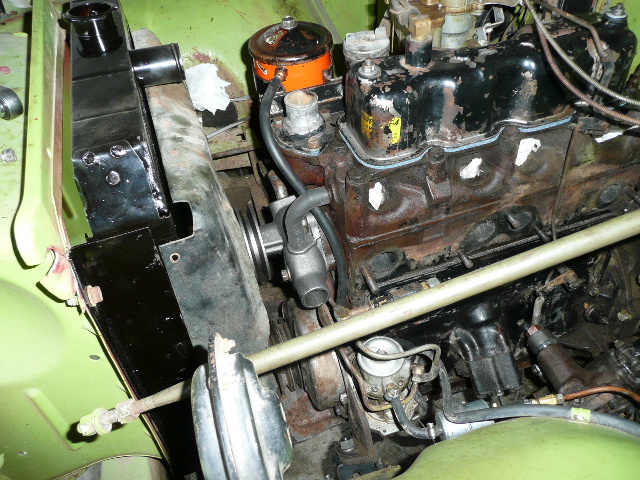 jeepenginewithvalvecoversradiatior-1.JPG