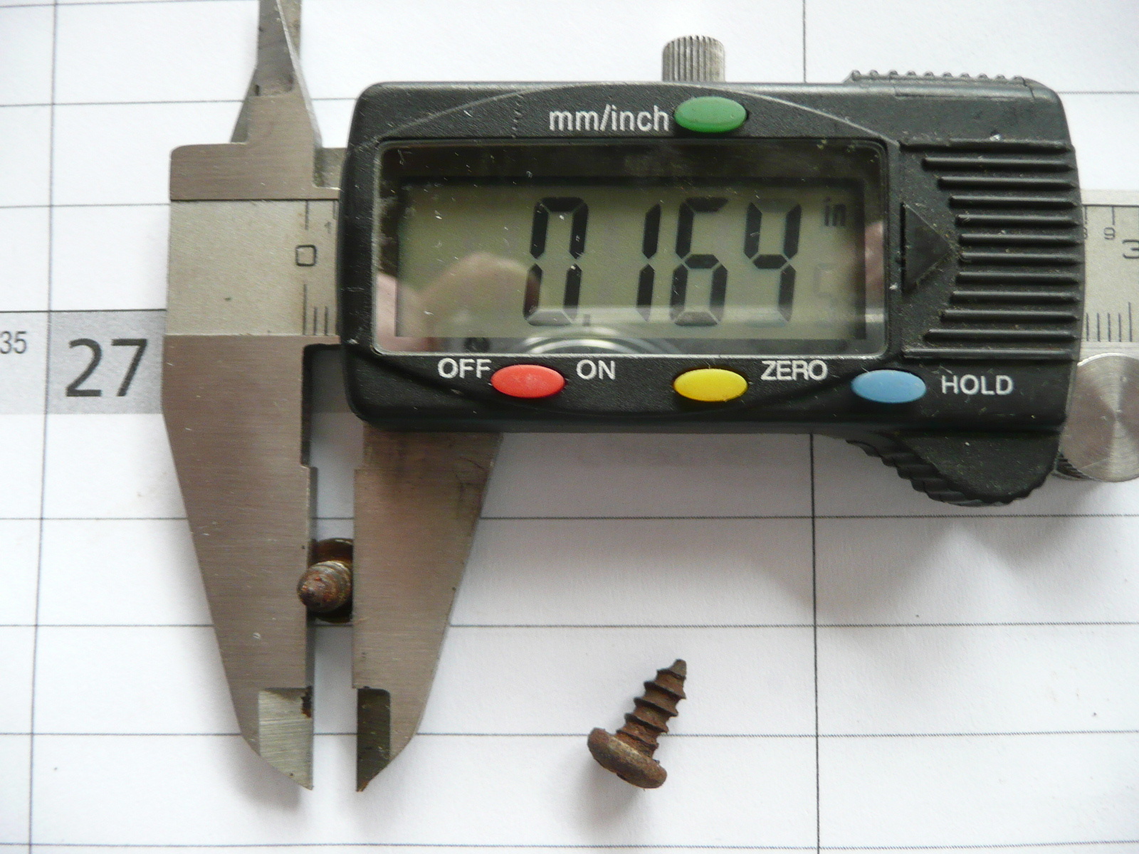 radiatorshroudscrew-1.JPG